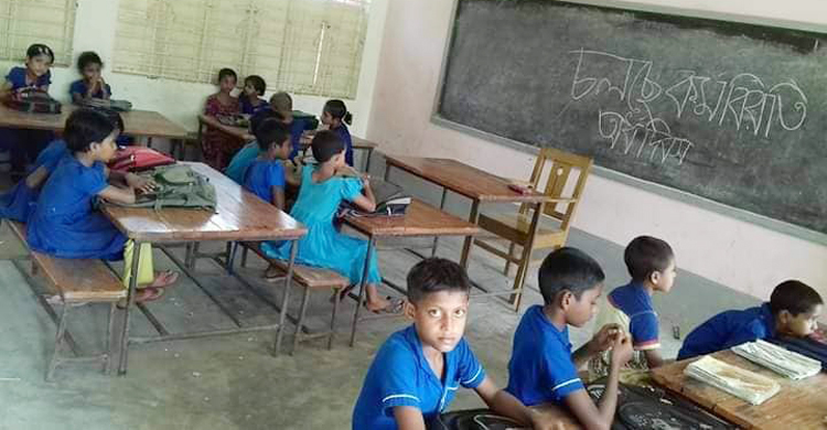 Pry teachers continue work abstention demanding 11th grade