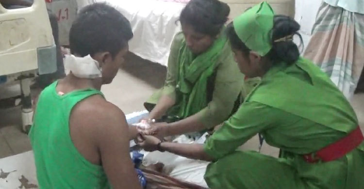 বেগমগঞ্জে ইউপি চেয়ারম্যানের ওপর হামলা, গুলিবিদ্ধ ৩