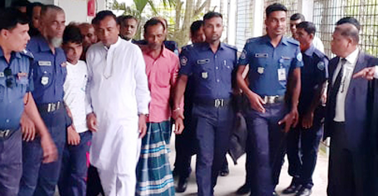 চাঁদপুরে ব্যবসায়ীকে কুপিয়ে হত্যা, ৪ জনের যাবজ্জীবন