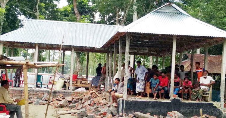 এবার কুড়িগ্রামে বাড়ি নির্মাণে বিএসএফের বাধা
