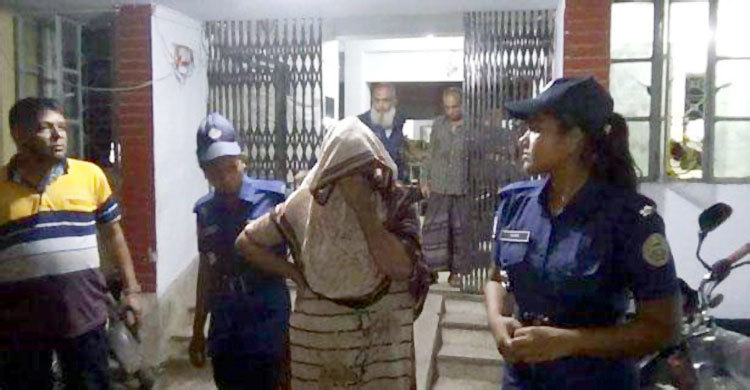 মা হলো শারীরিক সম্পর্কে বাধ্য হওয়া সেই স্কুলছাত্রী