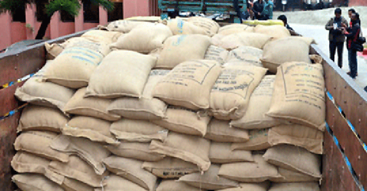 গুদাম থেকে ২৪ বস্তা সরকারি চাল গায়েব
