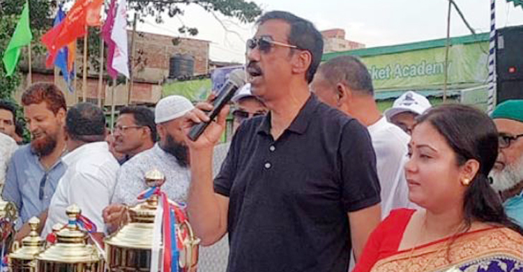 খেলা দিয়েই আমার রাজনীতি জীবন শুরু : শামীম ওসমান