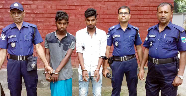 বন্ধুদের সঙ্গে মিলে রাতভর প্রেমিকাকে ধর্ষণ