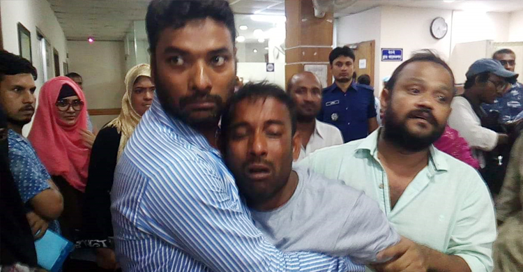 হাসপাতালের বিল পরিশোধ করে জানতে পারলেন স্ত্রী মারা গেছে