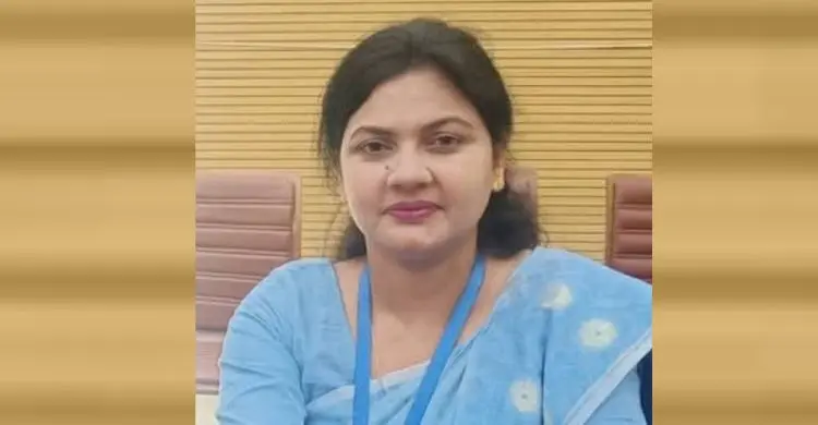 দেশসেরা সহকারী শিক্ষক ঠাকুরগাঁওয়ের মলি
