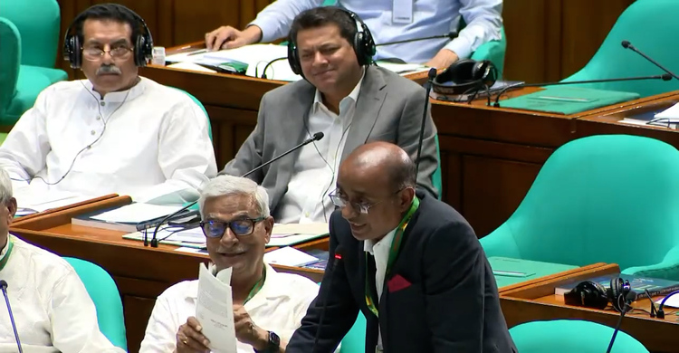 অভিযোগ ছিল, ময়লার ট্রাকে বোম মেরেছেন মির্জা ফখরুল: আইনমন্ত্রী