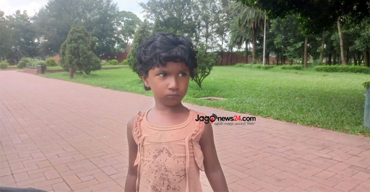 ভারতে জন্ম দুই সন্তান নিয়ে বিপাকে বাংলাদেশি মা