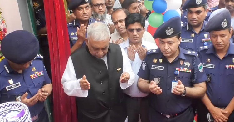 আমেরিকা নির্দিষ্ট কোনো দলকে স্যাংশন দিচ্ছে না: স্বরাষ্ট্রমন্ত্রী