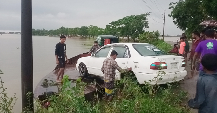 ডুবে গেছে সুনামগঞ্জ-তাহিরপুর সড়ক, ভোগান্তিতে ৫০ হাজার মানুষ