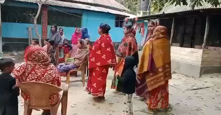 ফরিদপুরে এসআইয়ের বাড়িতে  ৬ ডাকাতের হানা, টাকা-স্বর্ণালংকার লুট