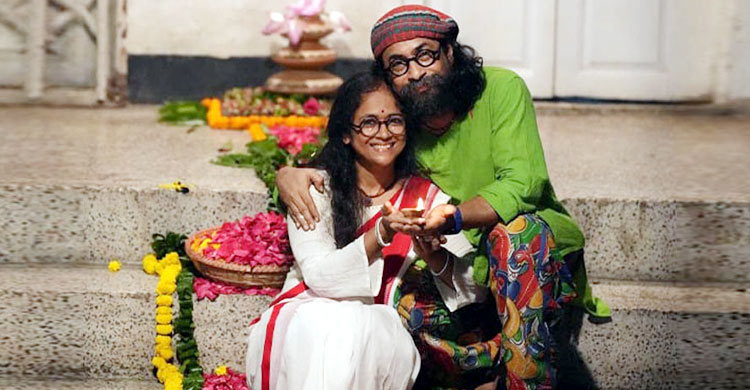 দেশ ছেড়েছেন রাহুল আনন্দ, জন্মদিনে কেমন আছেন শিল্পী