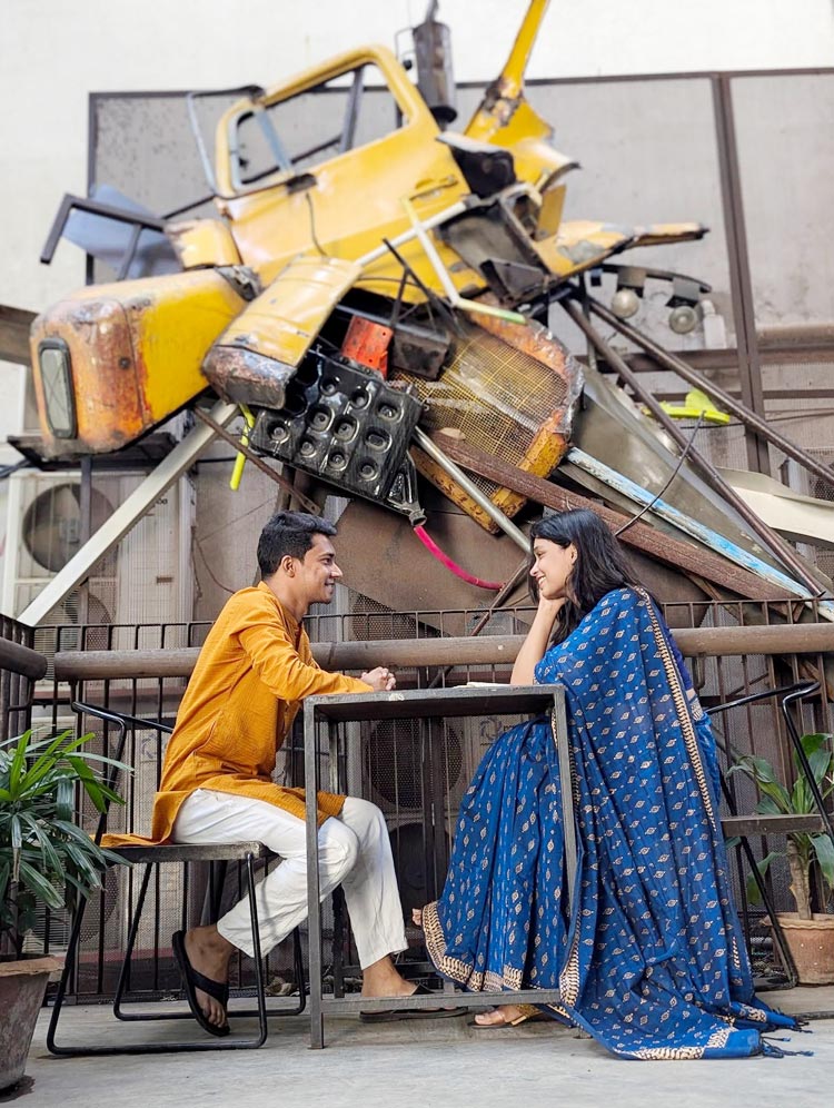 সত্যিকারের বন্ধু চিনবেন যেভাবে