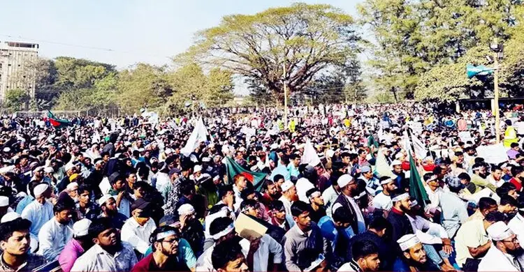 সীতাকুণ্ডে জামায়াতের জনসভায় মানুষের ঢল