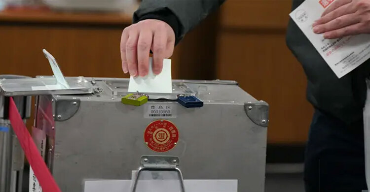 নির্বাচনে সংখ্যাগরিষ্ঠতা পাচ্ছে জাপানের ক্ষমতাসীন দল