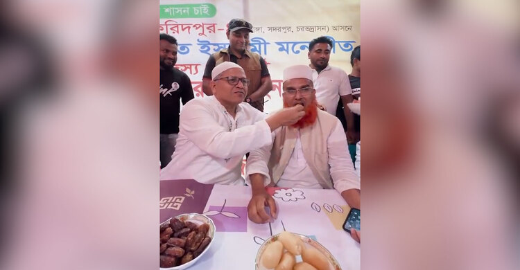 জয়ের পর জামায়াত প্রতিদ্বন্দ্বীর বাড়িতে মিষ্টিমুখ করলেন বিজয়ী বাবুল