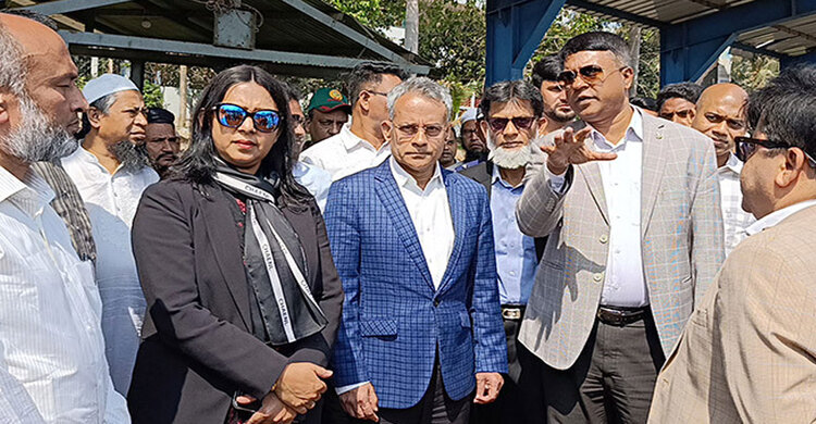 ঈদে গণপরিবহনে ভাড়া বাড়ানো চেষ্টা করলে কঠোর ব্যবস্থা