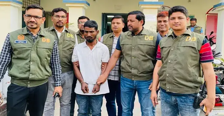 ঈশ্বরদীতে দাদি-নাতনি হত্যা ও ধর্ষণের রহস্য উদঘাটন