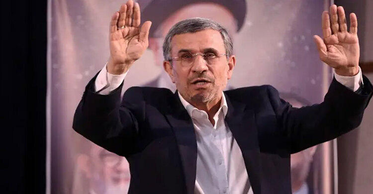 ইরানের সাবেক প্রেসিডেন্ট আহমাদিনেজাদ বেঁচে আছেন : উপদেষ্টা