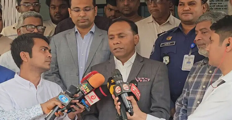 কর্মকর্তা অনুপস্থিত, বিধি অনুসারে ব্যবস্থা নেওয়ার আশ্বাস প্রতিমন্ত্রীর