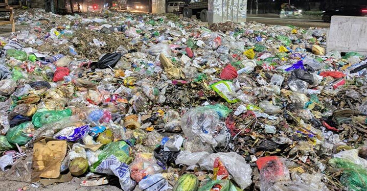 জ্বালানি তেল সংকটে দুইদিন ধরে রাসিকের বর্জ্য অপসারণ বন্ধ