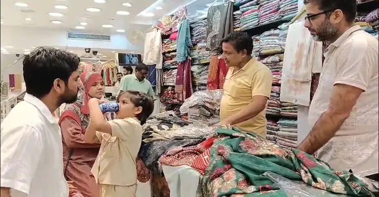 চিকিৎসা ভিসায় কেনাকাটা, কলকাতার মার্কেটে কমেছে বাংলাদেশিদের ভিড়