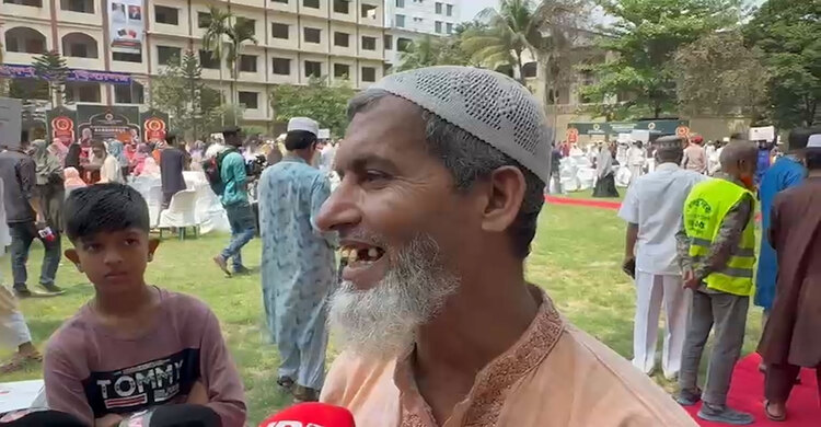 জামায়াত-চায়নার যৌথ উদ্যোগে ঈদ সামগ্রী বিতরণ, অসহায়দের মুখে হাসি