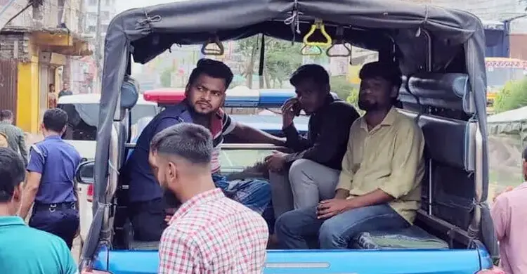 রেলের জায়গা দখল করে ব্যবসা, ৪ জনের কারাদণ্ড