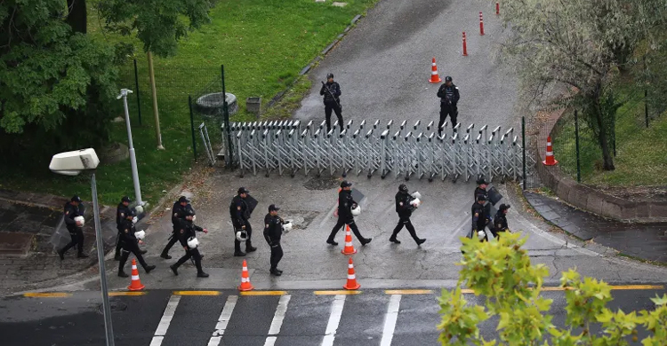 প্রতিশোধ হিসেবে ইরাকে পিকেকের ঘাঁটিতে তুরস্কের বিমান হামলা