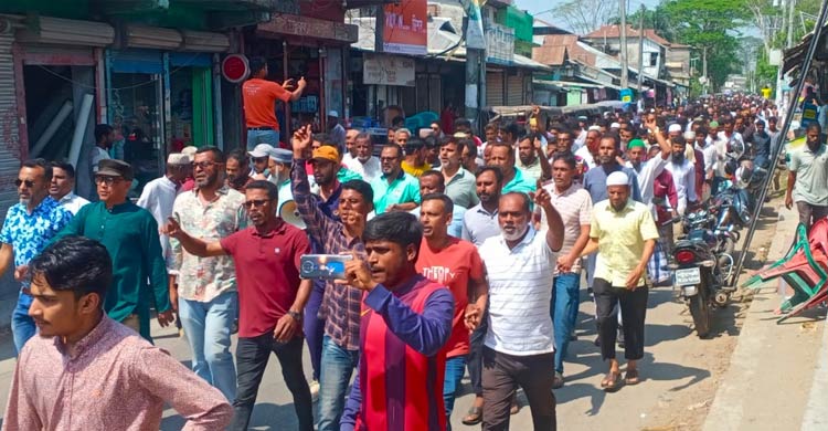 কোস্টগার্ড সদস্যকে মারধর, বিএনপির ৫ নেতার বিরুদ্ধে মামলা