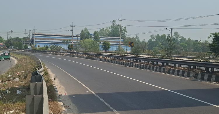 উত্তরের মহাসড়ক ফাঁকা