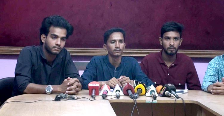 &lsquo;শিশু জন্ম নিলে দিতে হয় ১৫০০ টাকা বকশিশ, সময়মতো আসেন না চিকিৎসক&rsquo;