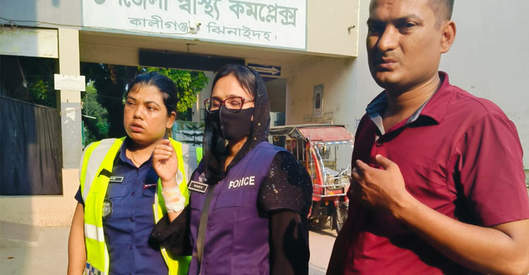 কিশোরী উদ্ধারে এসে হামলায় আহত ৩ পুলিশ