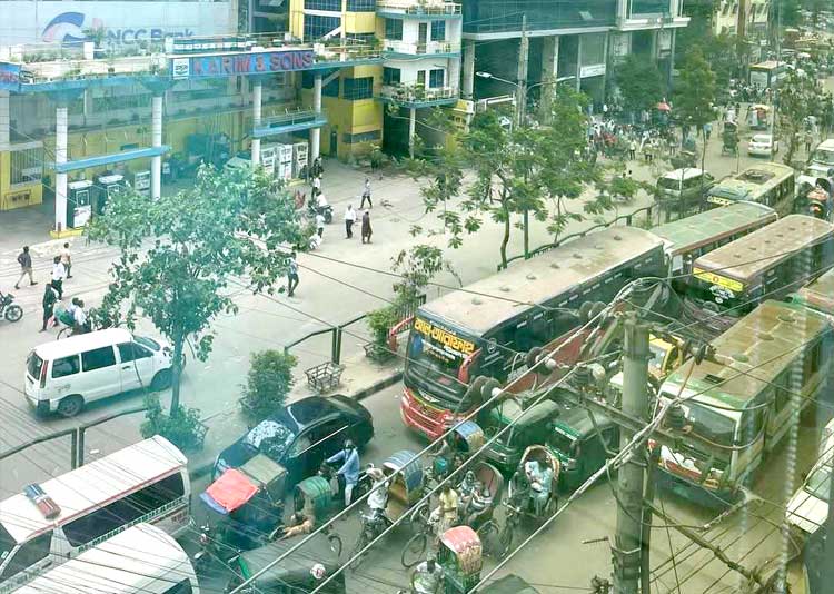 ঢাকায় তীব্র যানজট, রাজনৈতিক সমাবেশকে দায়ী করছে ট্রাফিক পুলিশ