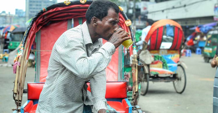 তাপপ্রবাহ ৪৯ জেলায়, কাল কিছু এলাকায় গরম কমতে পারে