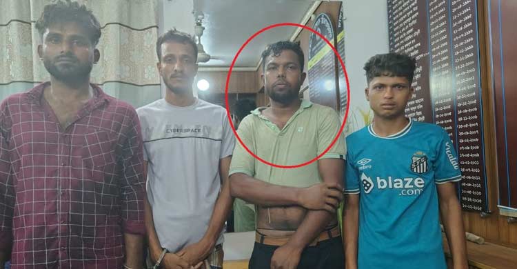 ভুক্তভোগীর অভিযোগ ‘ধর্ষণ’, স্থানীয়রা বলছেন ‘আপত্তিকর’ অবস্থায় ধরা