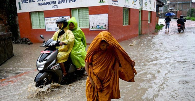 বিভিন্ন দেশে বৃষ্টি-বন্যায় প্রাণহানি, কতটা শঙ্কায় বাংলাদেশ?