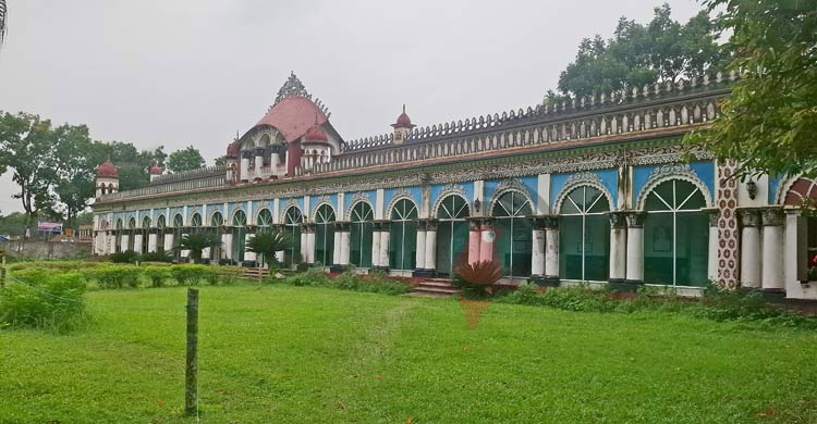 ২০০ বছরের সাক্ষী টাঙ্গাইলের ধনবাড়ী জমিদার বাড়ি