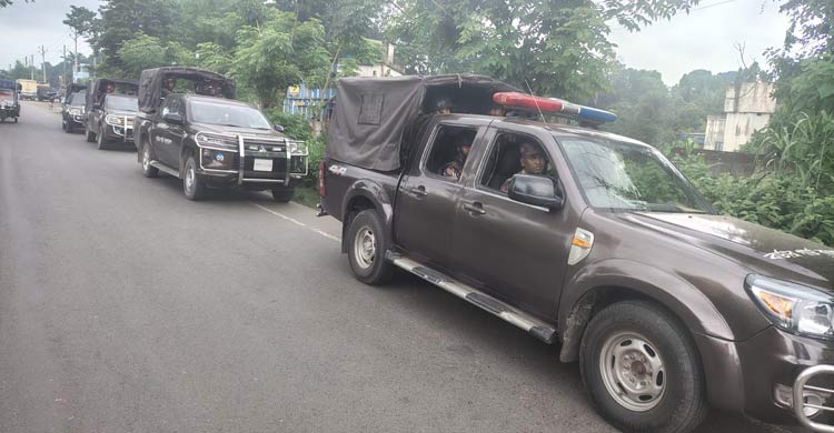 ফরিদপুরে দুই প্লাটুন বিজিবি মোতায়েন