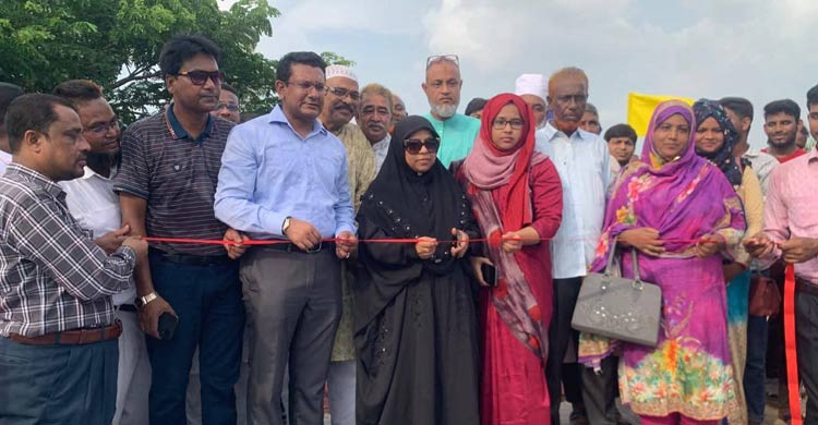 জয়পুরহাটে বিলের ঘাটে নতুন পর্যটনকেন্দ্র ‘নিঃশব্দ’