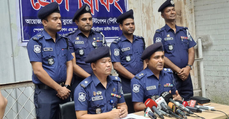 নথি পোড়াতে গিয়ে আগুনে পুড়ে ২ জন নিহত, এআই দিয়ে শনাক্ত আসামি