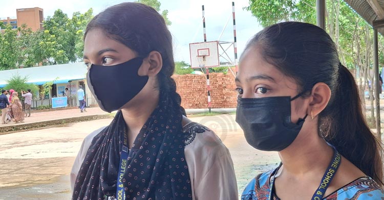 ‘বিমানের শব্দ শুনলেই মনে হয় আবার মাটিতে পড়বে’