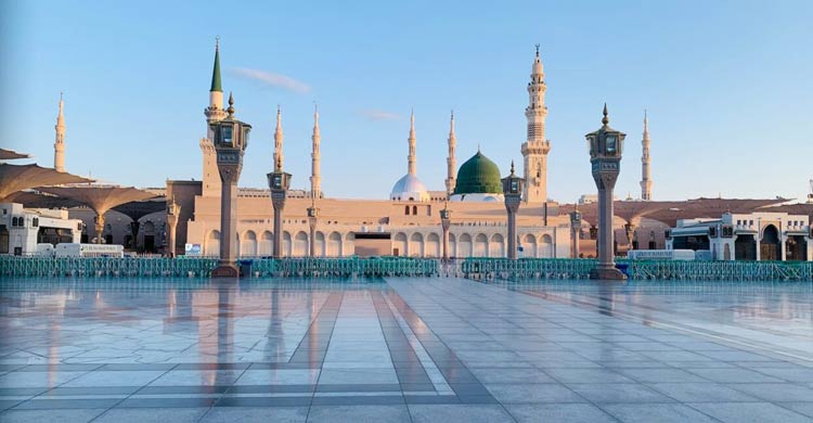 নবিজির (সা.) ধৈর্য ও নম্রতা