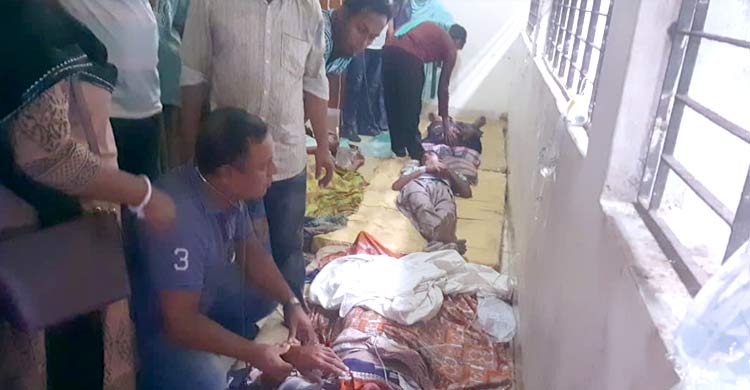 বঙ্গোপসাগরে মাছ ধরার ট্রলারডুবি, ৫ জেলে নিখোঁজ