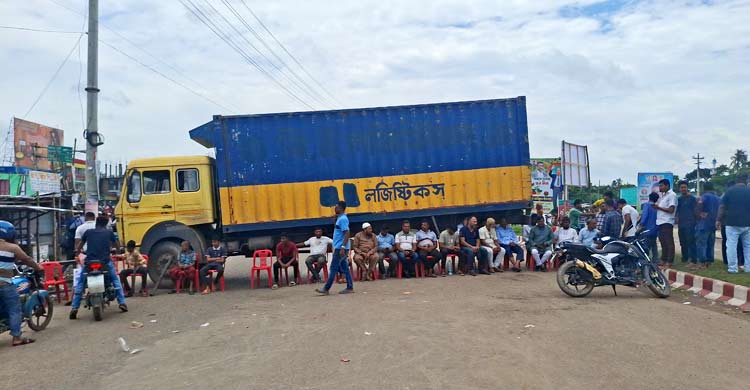 বাগেরহাটে হরতালে দুর্ভোগ চরমে