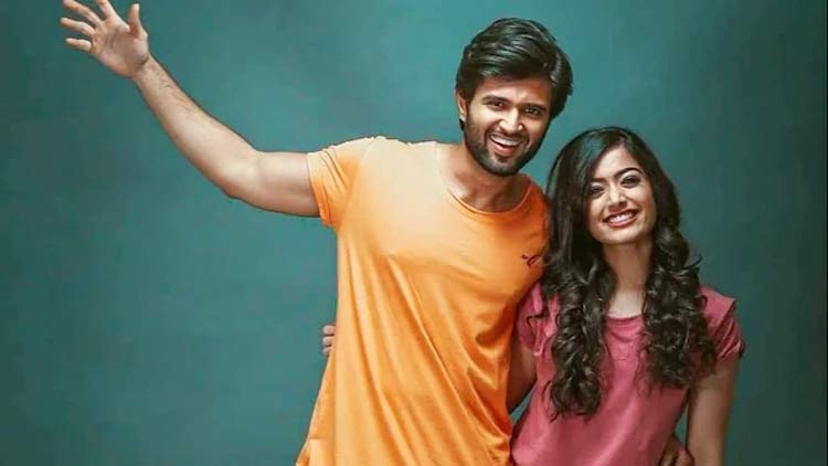 বিজয়-রাশমিকার ‘গোপনে বিয়ে’ নিয়ে আলোচনা তুঙ্গে