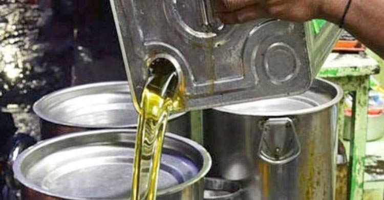 খাতুনগঞ্জে নিয়ন্ত্রণহীন পাম অয়েলের দাম