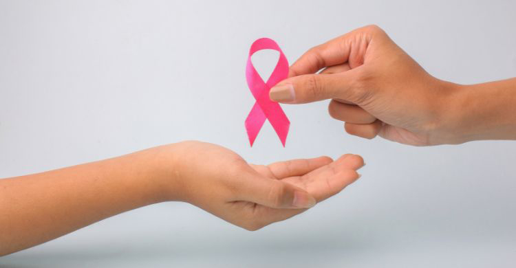 পরিবারে বংশগত স্তন ক্যানসার থাকলে কীভাবে সাবধান হবেন