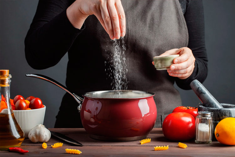 অফিসে যাওয়ার আগে ঝটপট রান্নার সহজ কৌশল