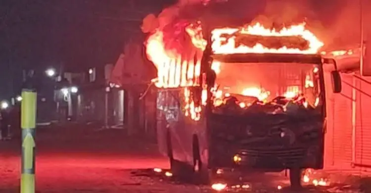 আমার ঘুমন্ত ভাইডারে যারা আগুনে পুইড়ালছে, তাগর বিচার করুন